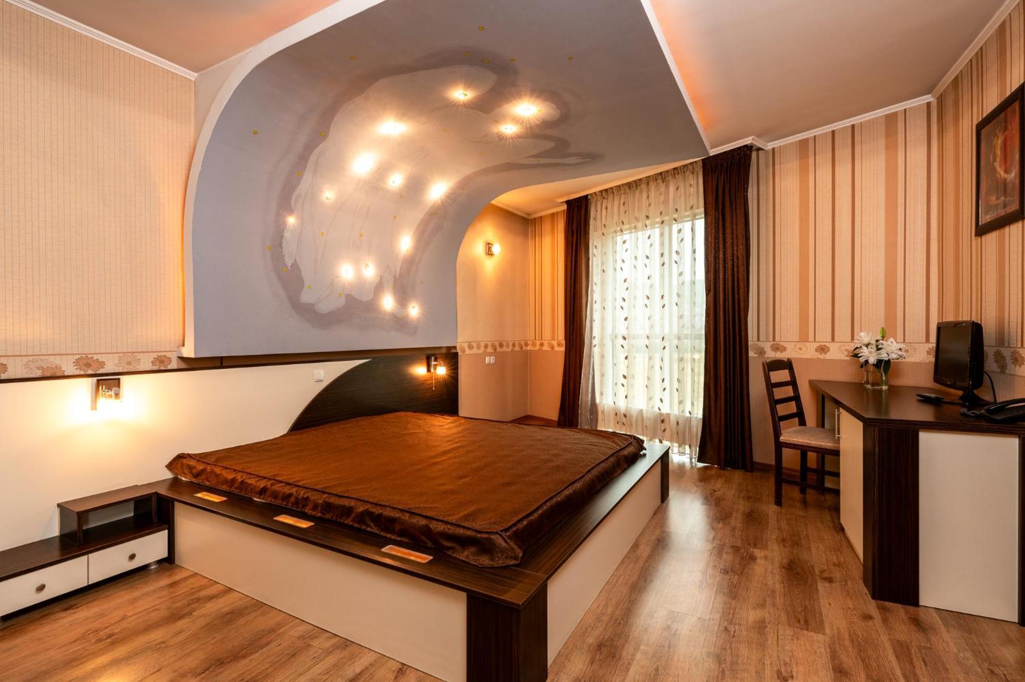 Spa Hotel Holiday Velingrad Exterior photo